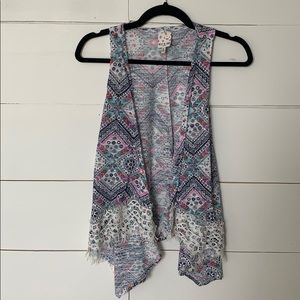 Girls lace detail sleeveless kimono vest
